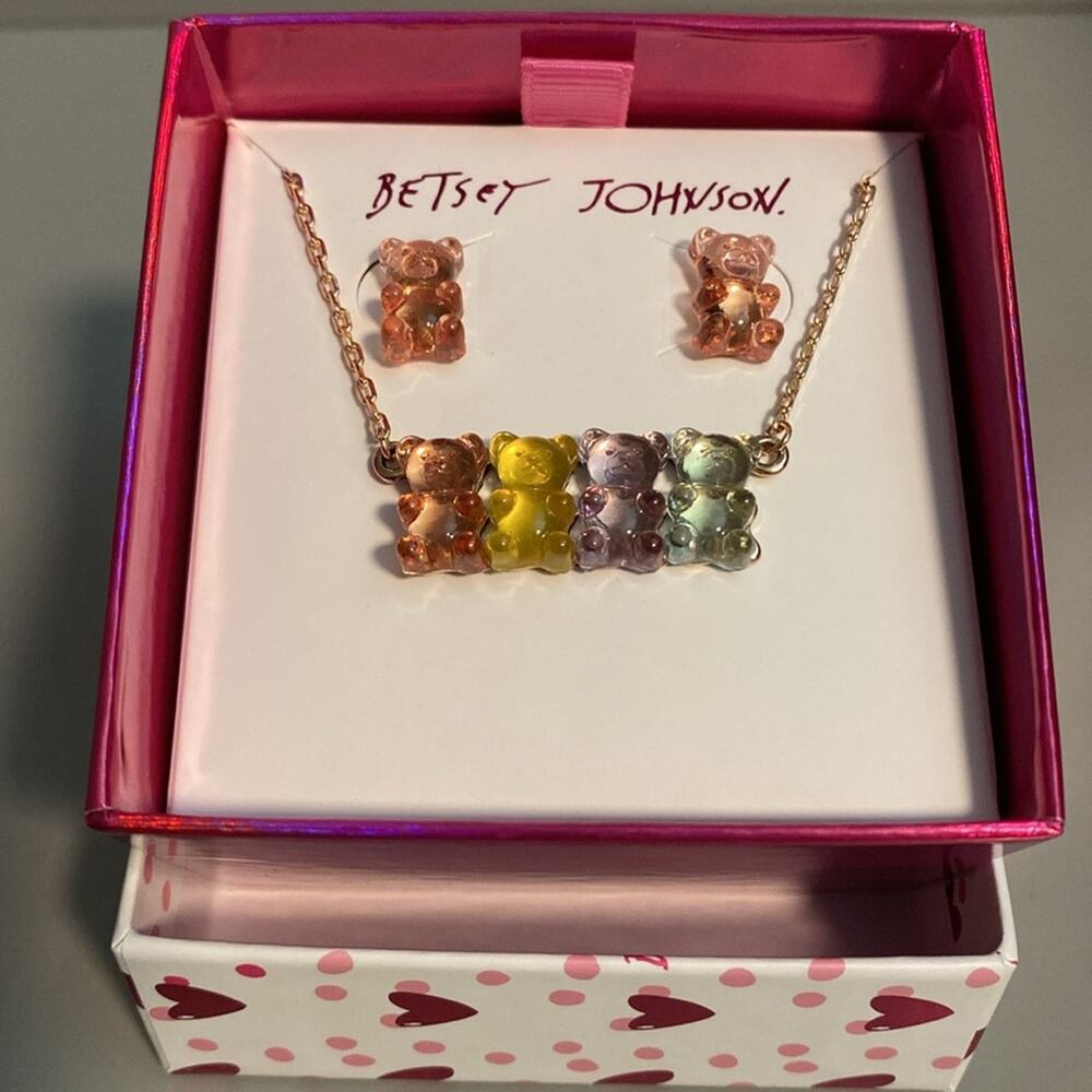 BNWT BETSEY JOHNSON Gummy Bears Necklace and Earrings Gift Box Set